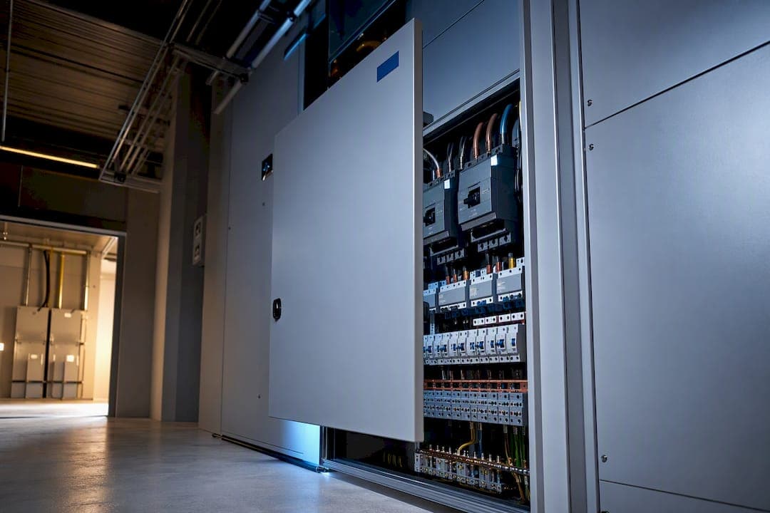Piccole imprese oltre 16,5 kW: evita penali per energia reattiva